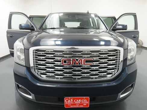Used 2019 GMC Yukon Denali w/ Denali Ultimate Package AWD/4WD image 39