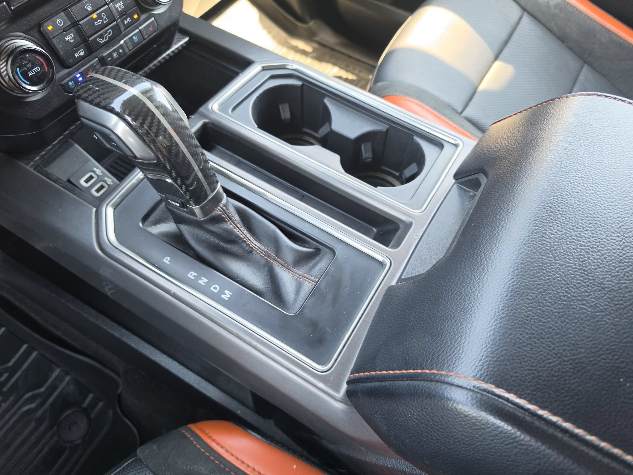 Used 2018 Ford F150 Raptor w/ Equipment Group 802A Luxury AWD/4WD image 28