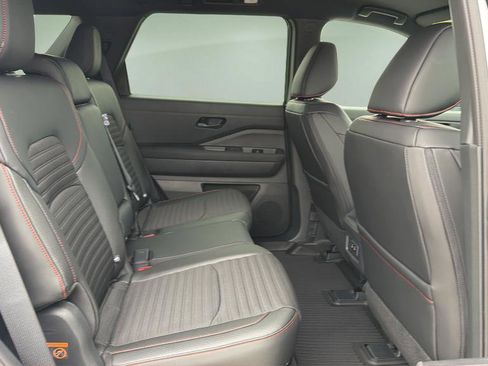 New 2026 Nissan Pathfinder Rock Creek AWD/4WD image 19