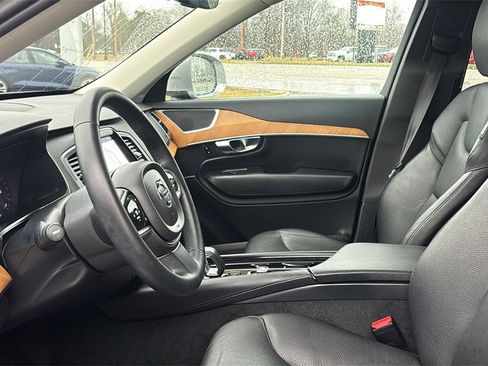 Certified 2023 Volvo XC90 B6 Core w/ Climate Package image 26