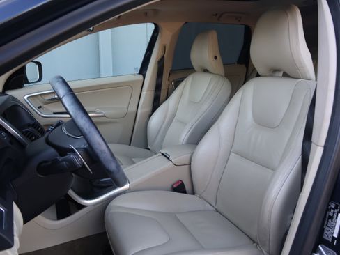 Used 2014 Volvo XC60 T6 image 30