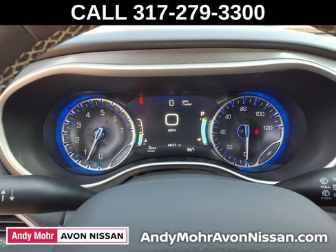 Used 2025 Chrysler Pacifica Select FWD image 20