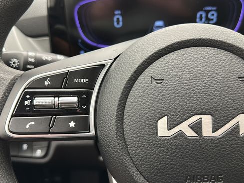 Used 2026 Kia Seltos LX AWD/4WD image 16