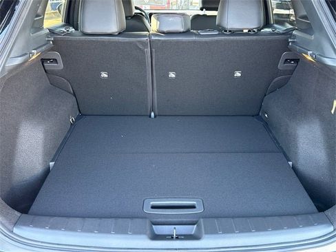 New 2026 Nissan Kicks SR image 12