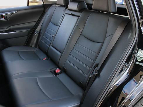 Used 2023 Toyota RAV4 XLE Premium FWD image 17
