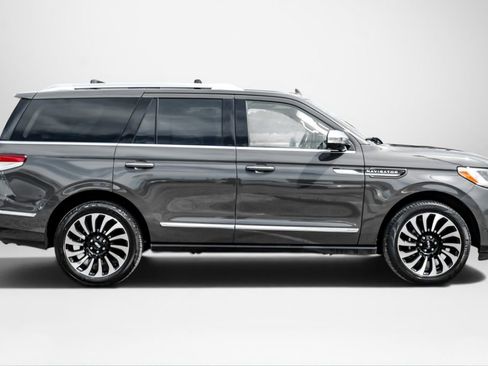 Used 2023 Lincoln Navigator Black Label AWD/4WD image 5