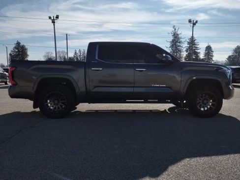 Used 2023 Toyota Tundra Limited image 6