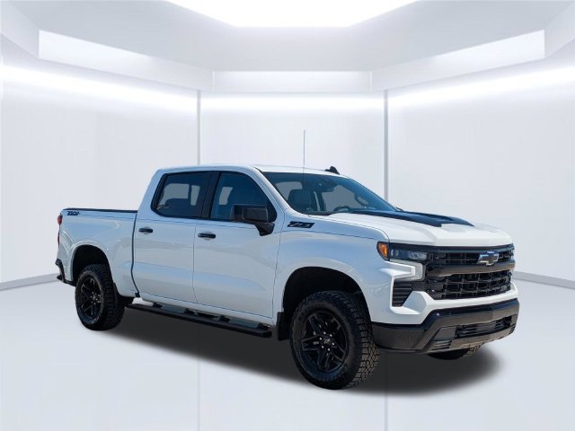 Used 2024 Chevrolet Silverado 1500 LT Trail Boss w/ Convenience Package II AWD/4WD image 8