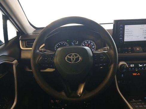 Used 2021 Toyota RAV4 XLE AWD/4WD image 12