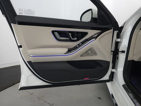 Used 2023 Mercedes-Benz S 500 4MATIC image 5