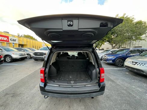 Used 2013 Jeep Patriot Latitude w/ Sun/Sound Group image 31