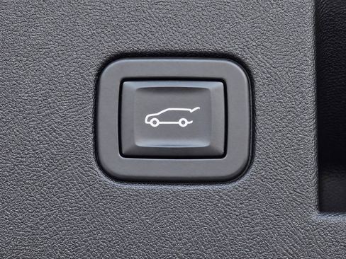 Used 2019 Chevrolet Equinox LT FWD image 37