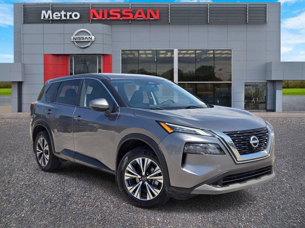 Certified 2023 Nissan Rogue SV FWD image 1