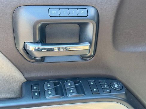Used 2018 Chevrolet Silverado 1500 LTZ Z71 w/ Centennial Edition AWD/4WD image 16