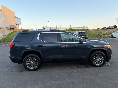 Used 2018 GMC Acadia SLT AWD/4WD image 9