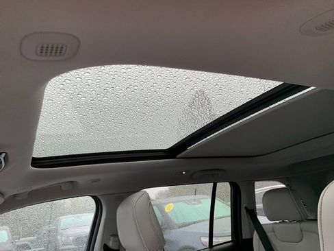 Used 2022 Jeep Grand Cherokee Overland image 22