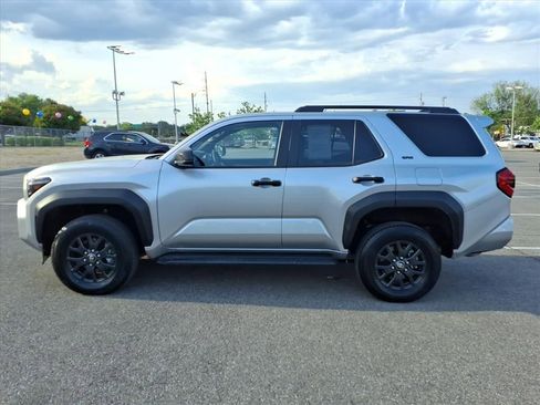 Certified 2025 Toyota 4Runner SR5 AWD/4WD image 7