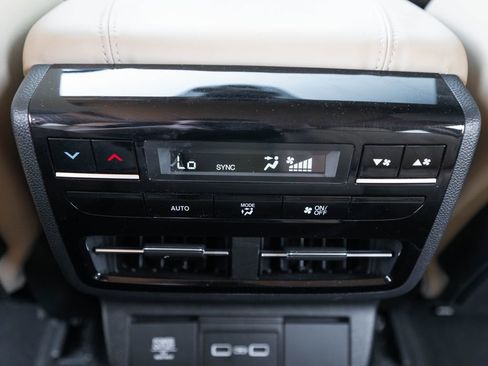 Certified 2023 Acura MDX SH-AWD w/ Technology Package image 42