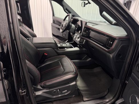 Used 2022 Ford Expedition Max Limited image 23