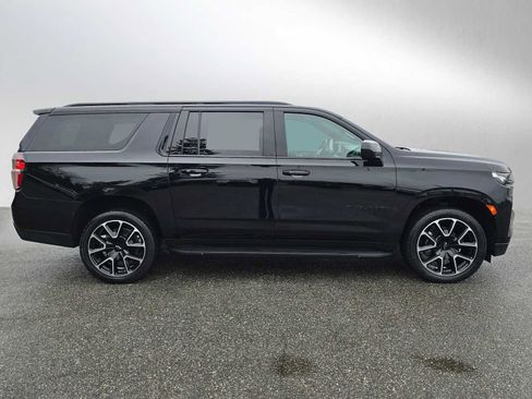 Used 2021 Chevrolet Suburban RST w/ Rear Media and Nav Package image 8