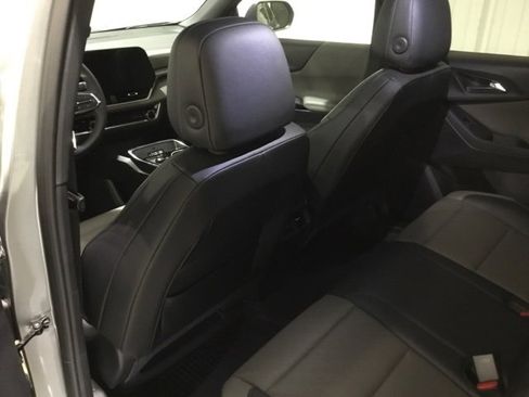 New 2026 Chevrolet Equinox LT w/ Convenience Package II image 42