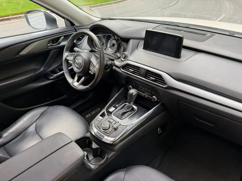 Used 2019 MAZDA CX-9 Touring w/ Touring Premium Package AWD/4WD image 4