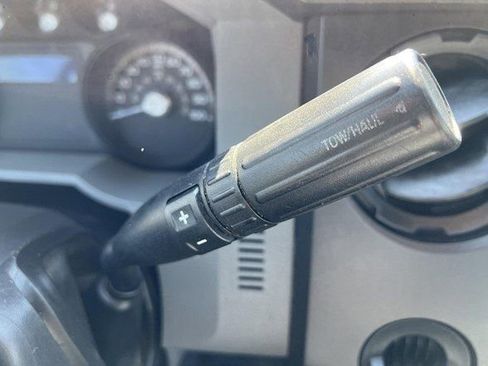 Used 2011 Ford F250 XL w/ XL Value Pkg image 19