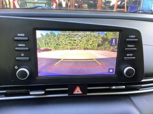 Used 2023 Hyundai Elantra SE FWD image 52