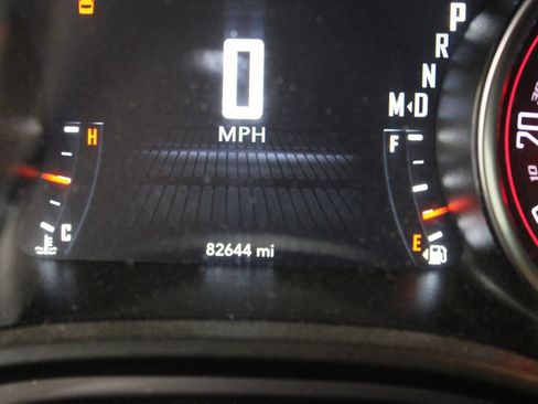Used 2023 Dodge Challenger SXT RWD image 16