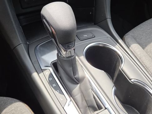 Used 2024 Chevrolet Equinox LT FWD image 28