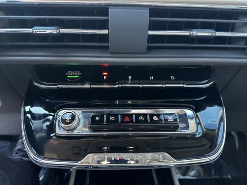 Certified 2023 Lincoln Corsair AWD w/ Equipment Group 101A image 24