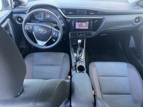 Used 2017 Toyota Corolla LE FWD image 13