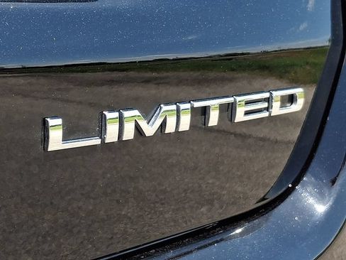 Certified 2025 Jeep Compass Limited w/ Elite Group AWD/4WD image 31