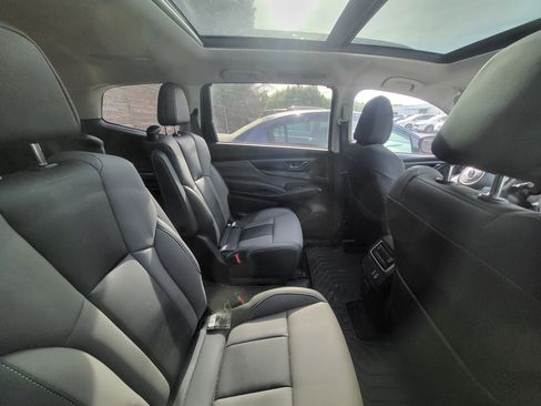 Used 2024 Subaru Ascent Onyx Edition image 9