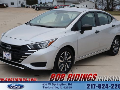 Used 2024 Nissan Versa S w/ S Plus Package image 1