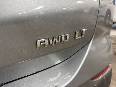 Used 2024 Chevrolet Equinox LT AWD/4WD image 45