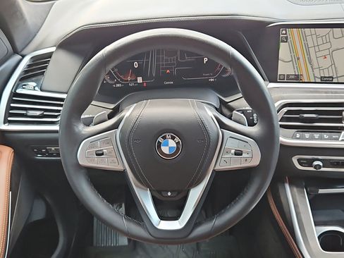 Used 2022 BMW X7 xDrive40i w/ Executive Package image 14