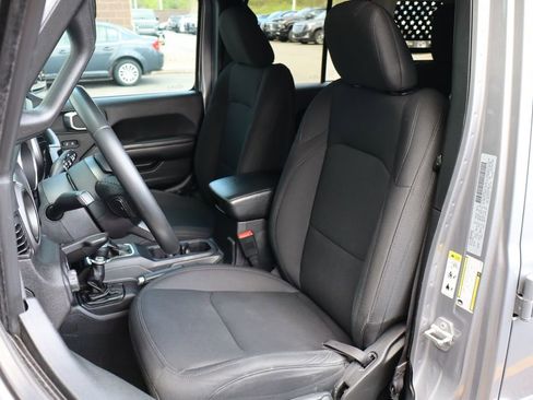 Used 2018 Jeep Wrangler Unlimited Sport S AWD/4WD image 13
