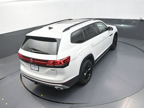 New 2026 Volkswagen Atlas Peak Edition AWD/4WD image 19