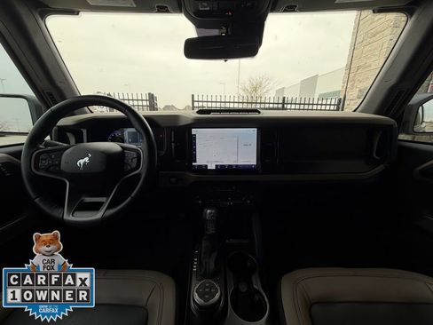 Used 2023 Ford Bronco Wildtrak image 28