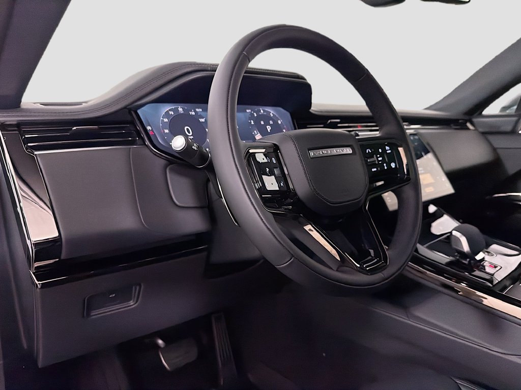 New 2026 Land Rover Range Rover Sport Dynamic SE AWD/4WD image 9