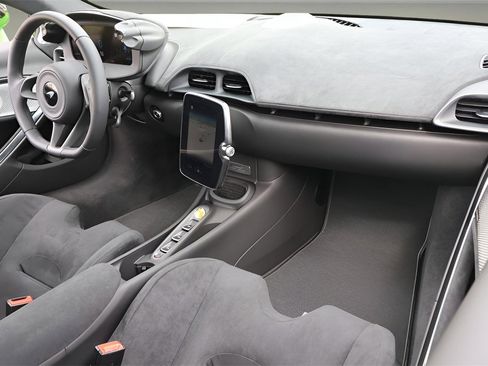 New 2025 McLaren Artura Spider image 14