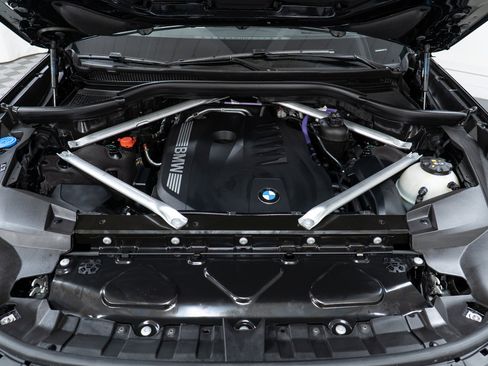 Certified 2024 BMW X7 xDrive40i w/ Executive Package image 9