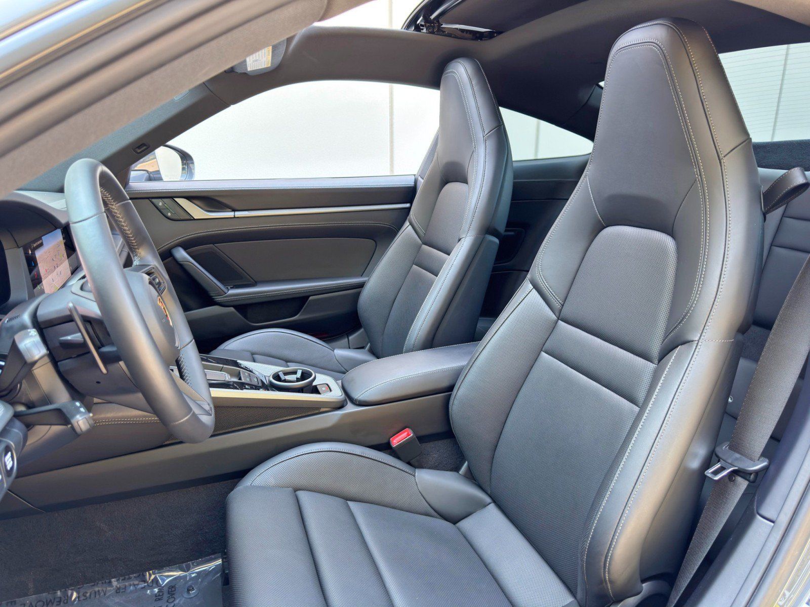 Used 2025 Porsche 911 Carrera w/ Premium Package RWD image 38