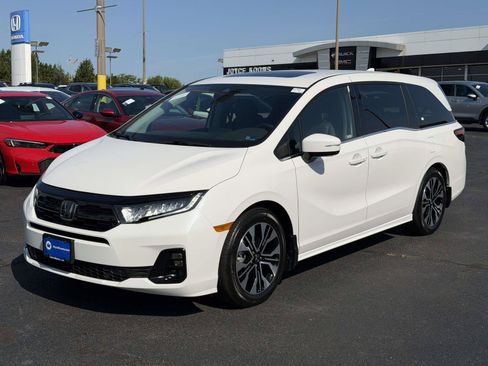 Certified 2026 Honda Odyssey Elite image 4