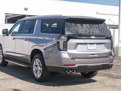 New 2026 Chevrolet Suburban Premier w/ Sun And Tow Package AWD/4WD image 7