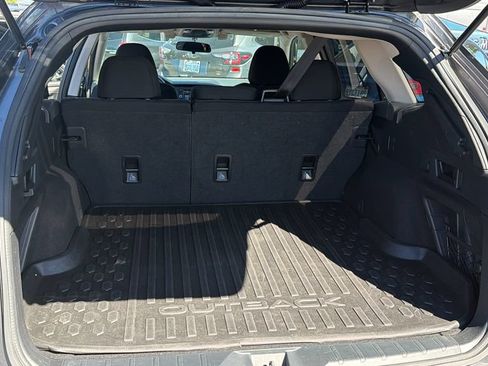Used 2021 Subaru Outback AWD/4WD image 13