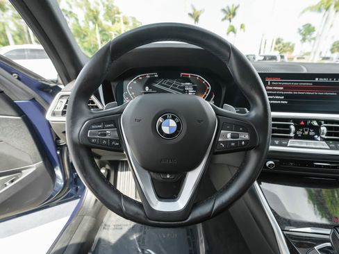 Used 2022 BMW 330i Sedan w/ Premium Package image 9