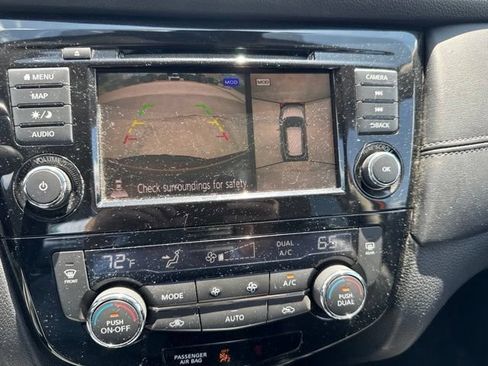Used 2019 Nissan Rogue SL AWD/4WD image 8