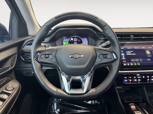 Used 2023 Chevrolet Bolt EUV Premier w/ Sun & Sound Package FWD image 13